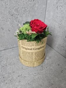 Box s ružou